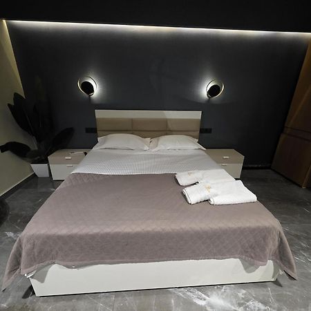 טיראנה La Mirage Suites & Apartments מראה חיצוני תמונה