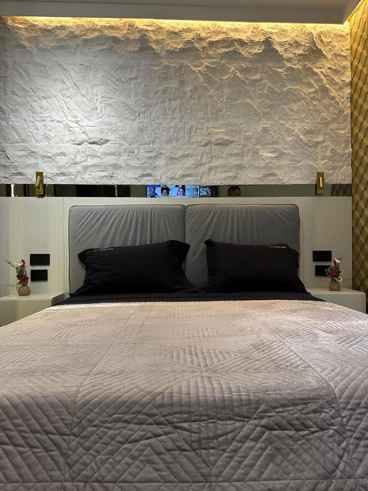 טיראנה La Mirage Suites & Apartments מראה חיצוני תמונה