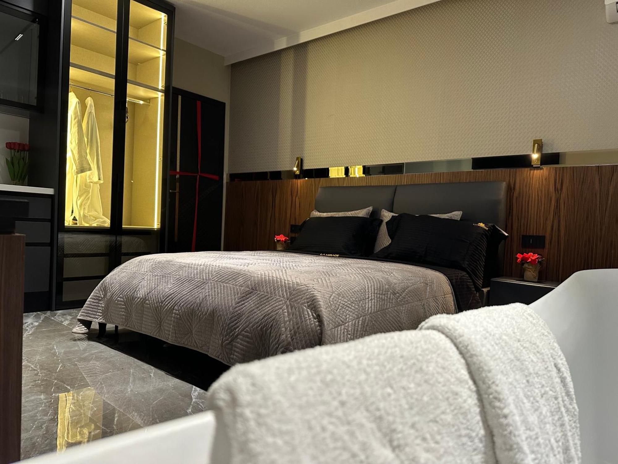 טיראנה La Mirage Suites & Apartments מראה חיצוני תמונה