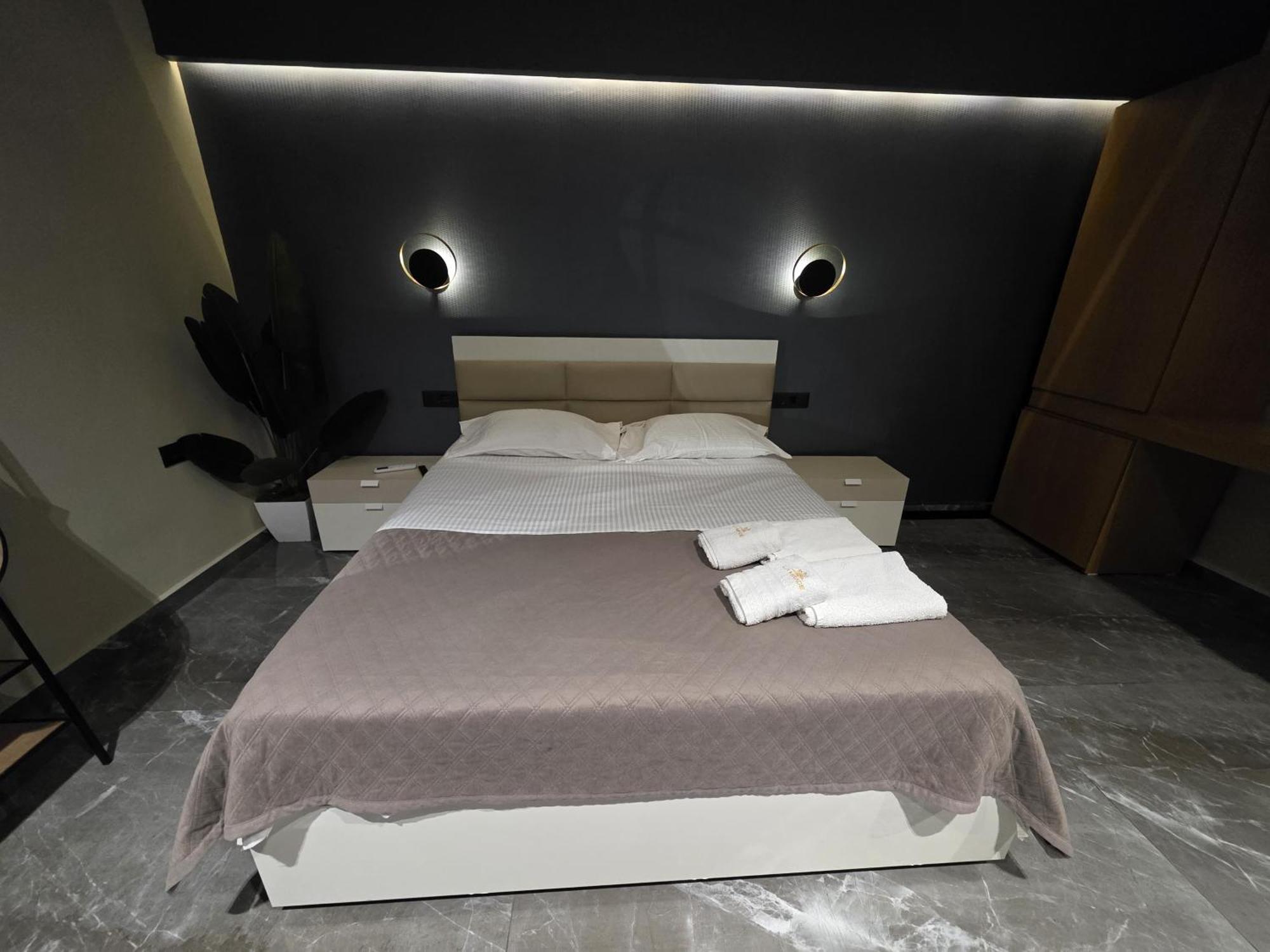 טיראנה La Mirage Suites & Apartments מראה חיצוני תמונה