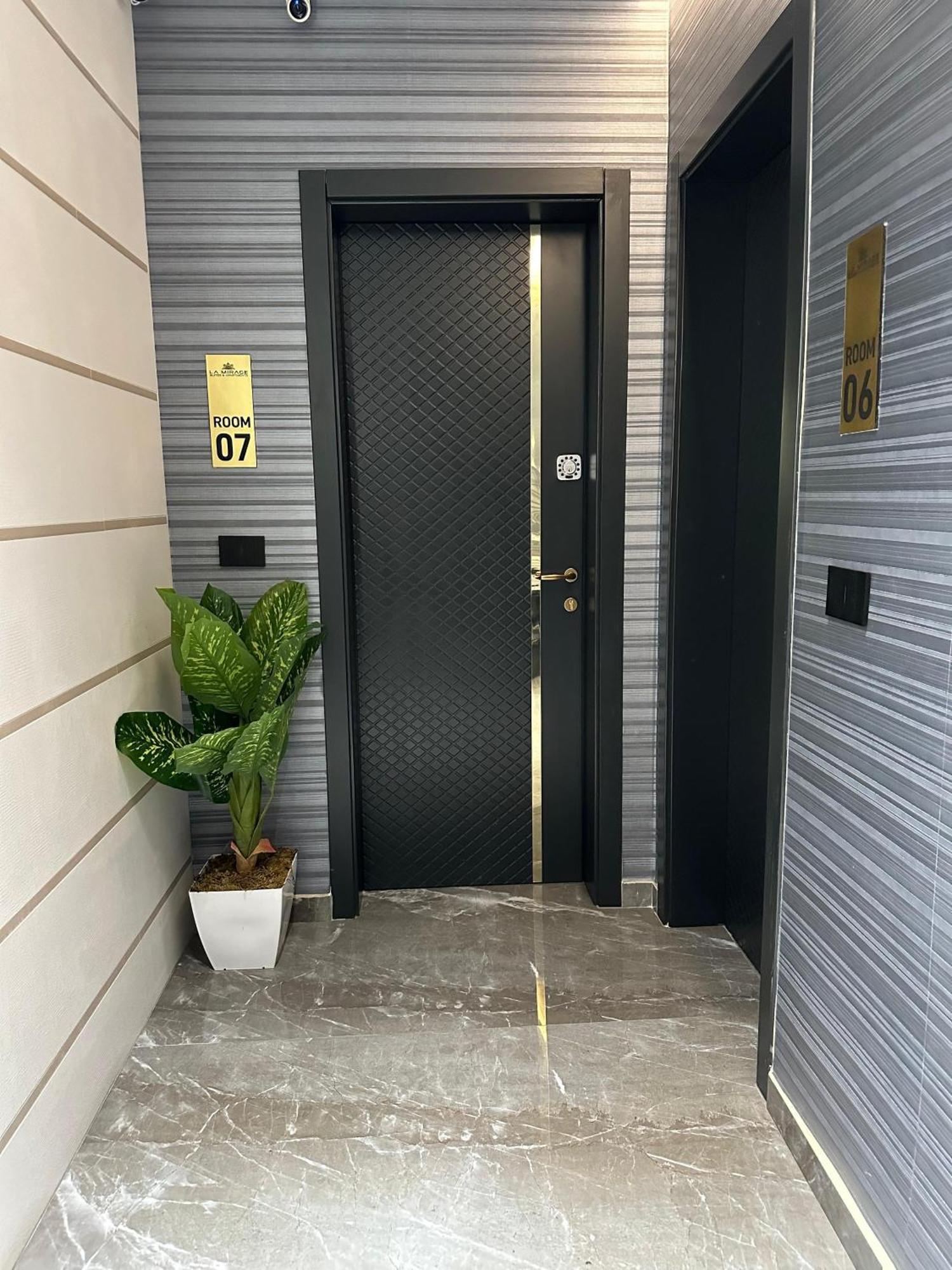 טיראנה La Mirage Suites & Apartments מראה חיצוני תמונה